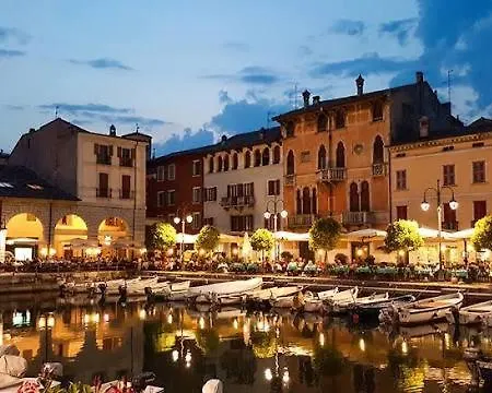 Welcome Traveller Henriette Garda (Verona)
